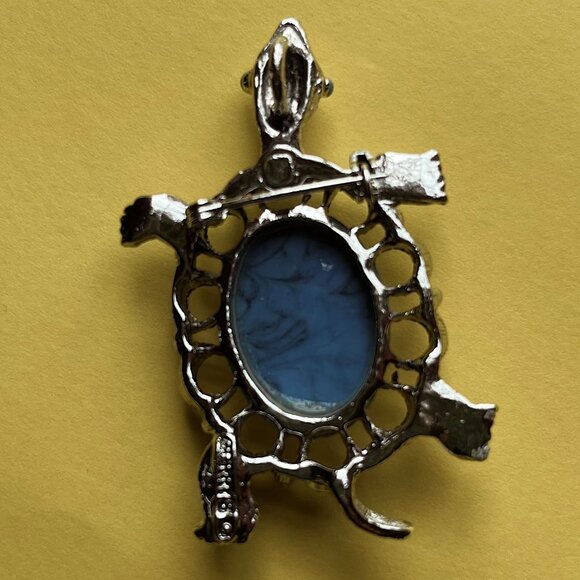 Cute Blue and Silver Turtle Brooch (Gerry's) - Picture 2 of 2